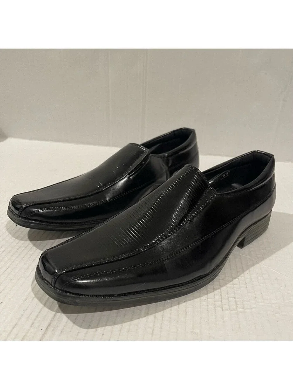 Royal Shoes men’s royal